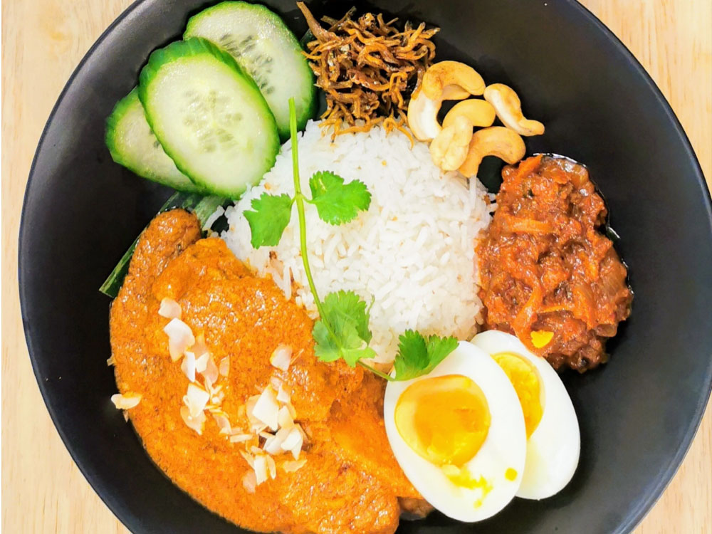 Nasi Lemak with Chicken – classic Malaysian dish at Kopi Kadai Wellington